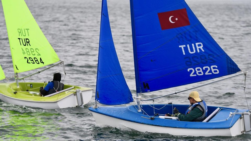 Engelli yelkenciler dünya şampiyonası için mücadele ediyor